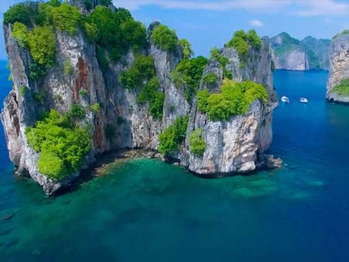 Bida Islands - Two of the best dive sites near Koh Phi Phi