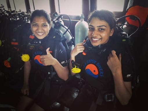 Divers ready to experience their first time in the ocean, with Sea Gypsy Divers